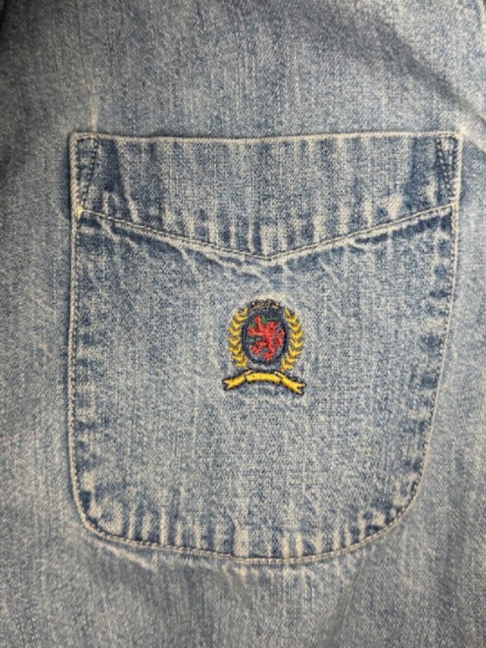 Vintage 90s Tommy Hilfiger Embroidered Crest Denim Shirt - Picture 3 of 4